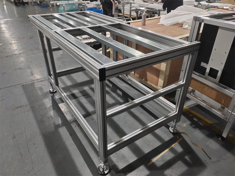 歐標外框架午夜视频一区