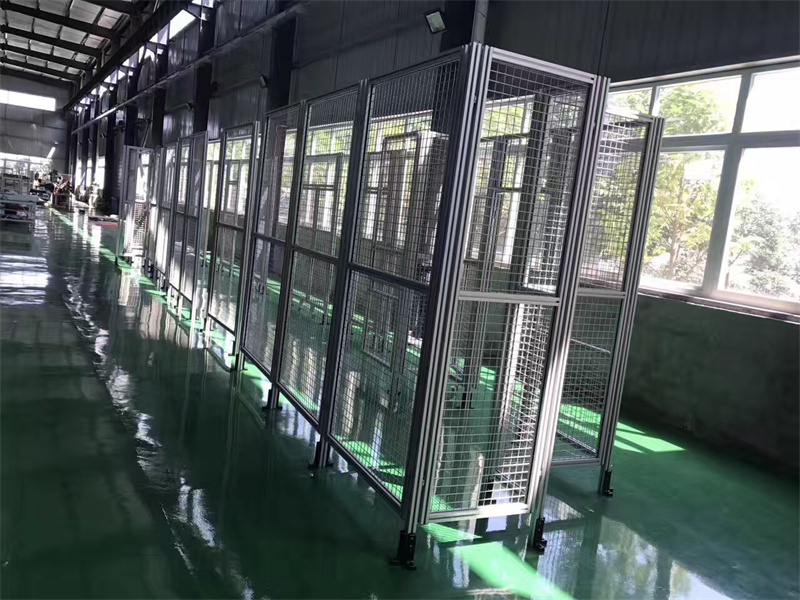 戶外午夜视频一区護欄